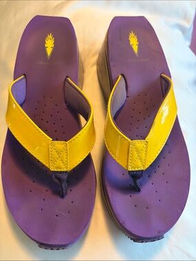 Volatile Women's Yellow Patent Strap Sandals with Purple Footbed